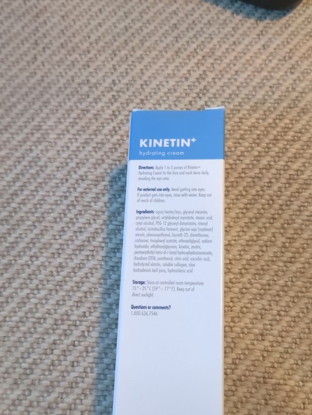 Hydrating Cream - Picture 3 of 5